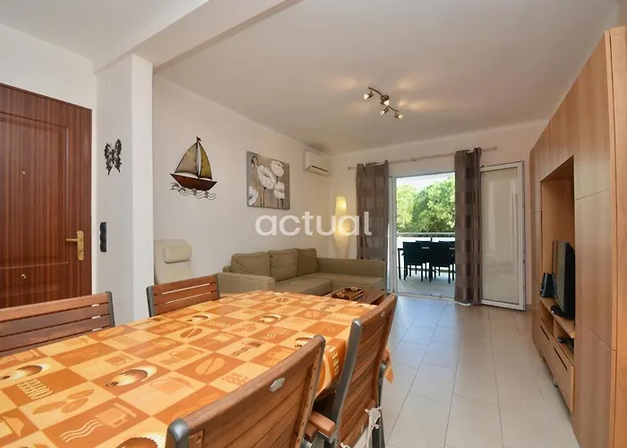 Апартаменти Bris Mar 15 *